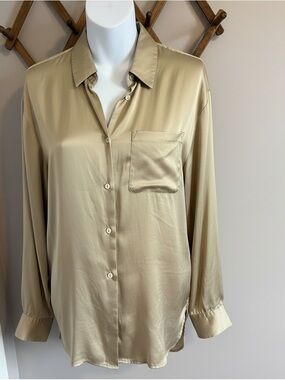 Wilfred Aritzia Gold Cupro Utility Button Down Size L